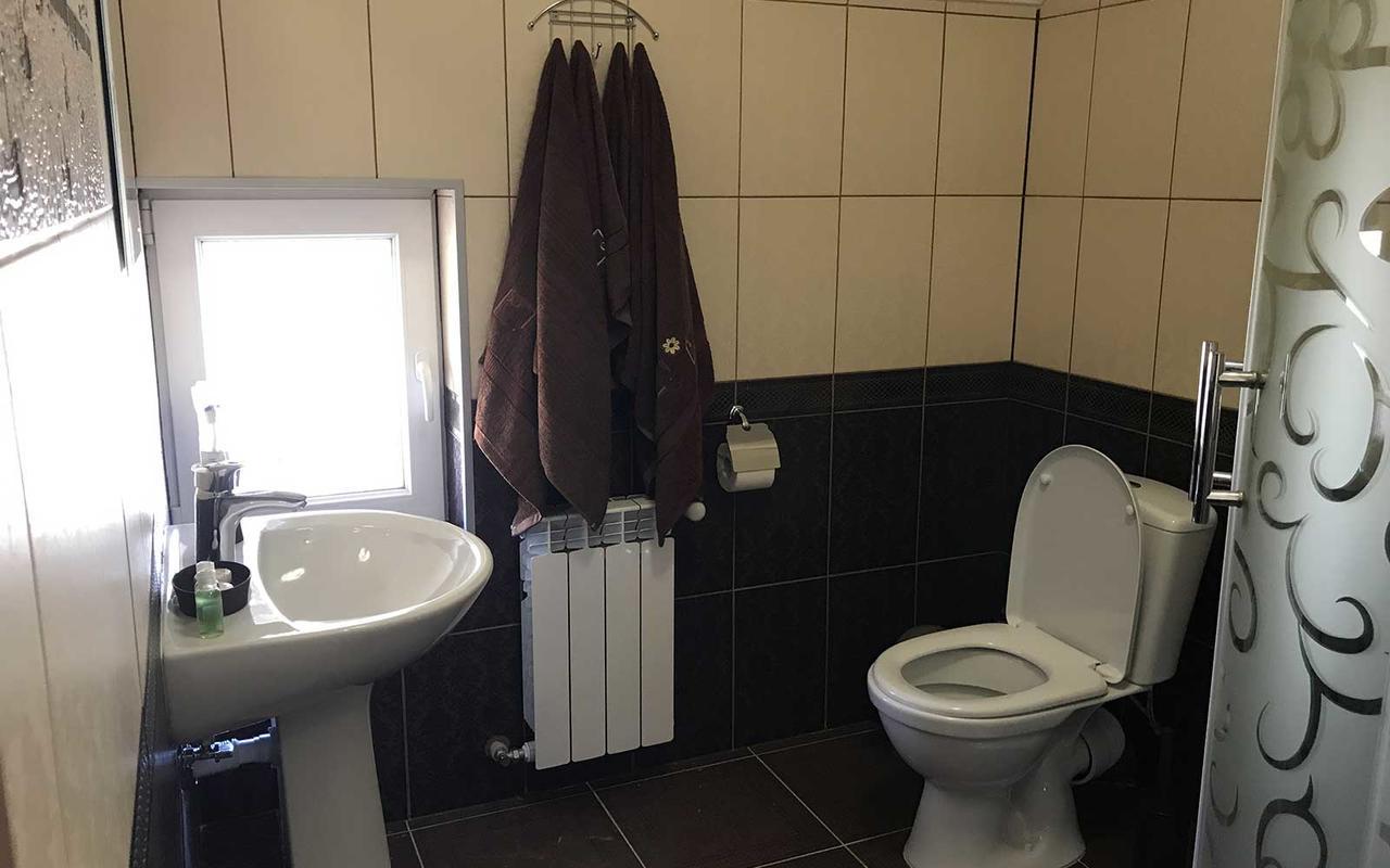 Hotel U Maksa Solochyn Esterno foto